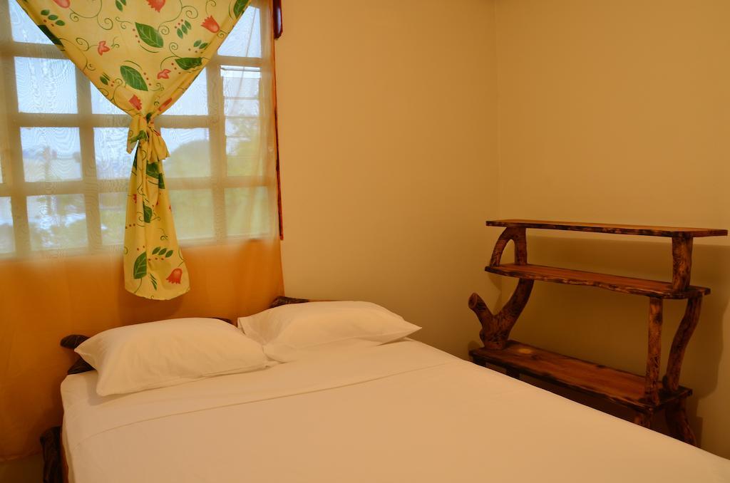 Apartamentos Herrera Puerto Jiménez Oda fotoğraf