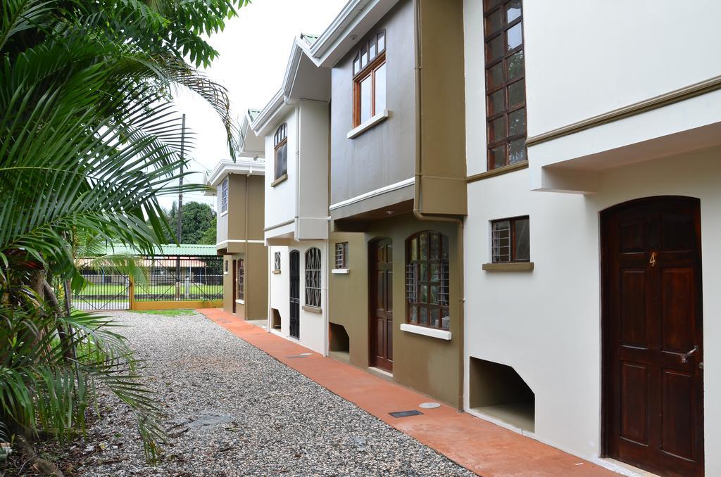 Apartamentos Herrera Puerto Jiménez Oda fotoğraf
